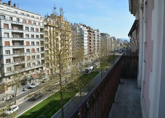 #h0 Le Jaures T2 Fully Equipped Balcony Wifi Grenoble