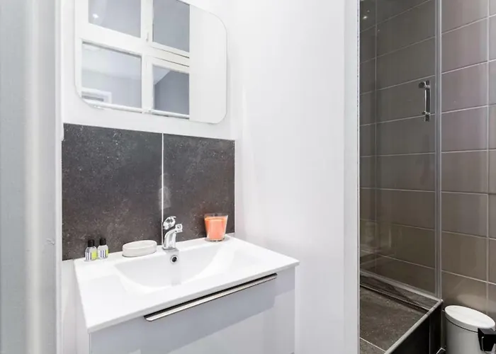 #h0 Le Jaures T2 Fully Equipped Balcony Wifi Apartment