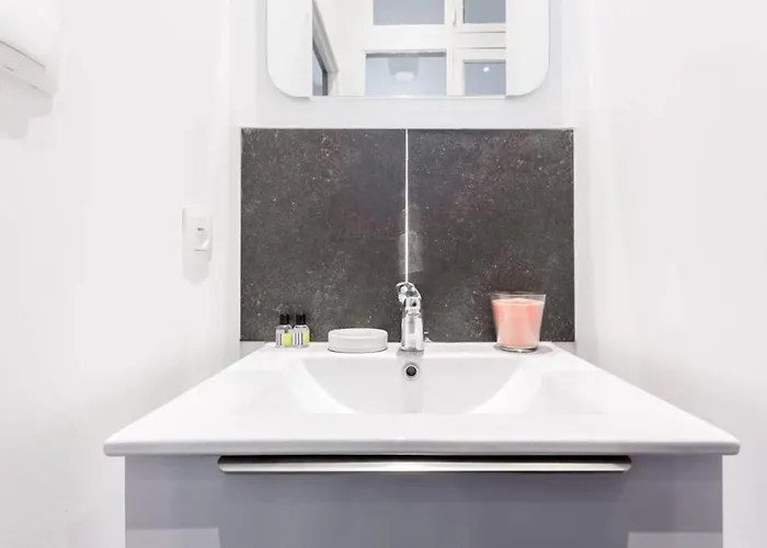 #h0 Le Jaurès T2 Fully Equipped Balcony Wifi * Grenoble